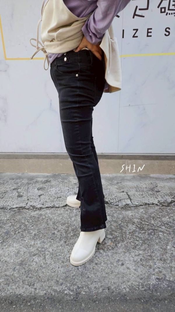 中線開衩牛仔喇叭褲(黑/藍) 