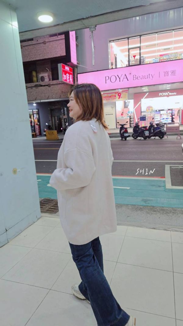 綿羊絨大口袋排釦罩衫(杏/綠/黑) 