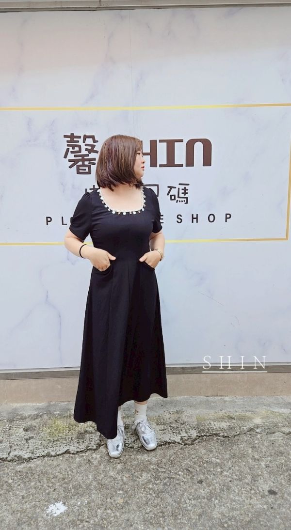 氣質法式貝殼U領連衣裙(黑/白) 