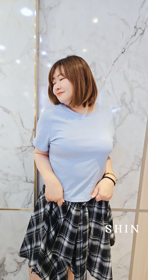 短版U領純色T(卡其/藍) 