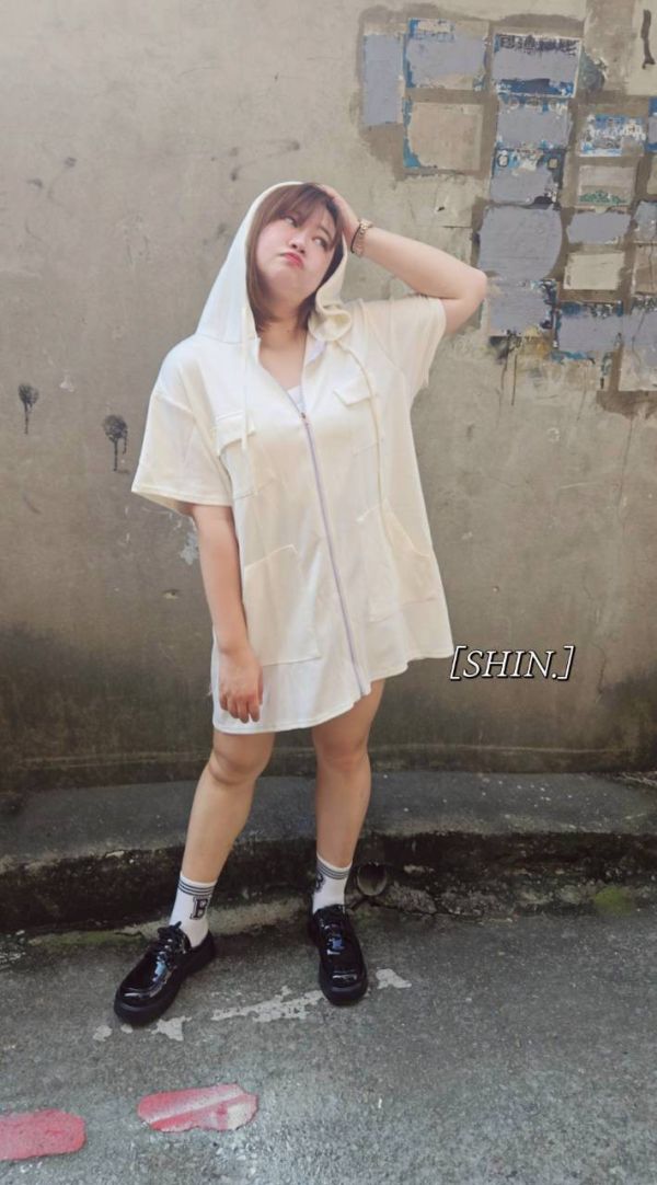 休閒連帽雙口袋長版T(黑/灰/米杏) 