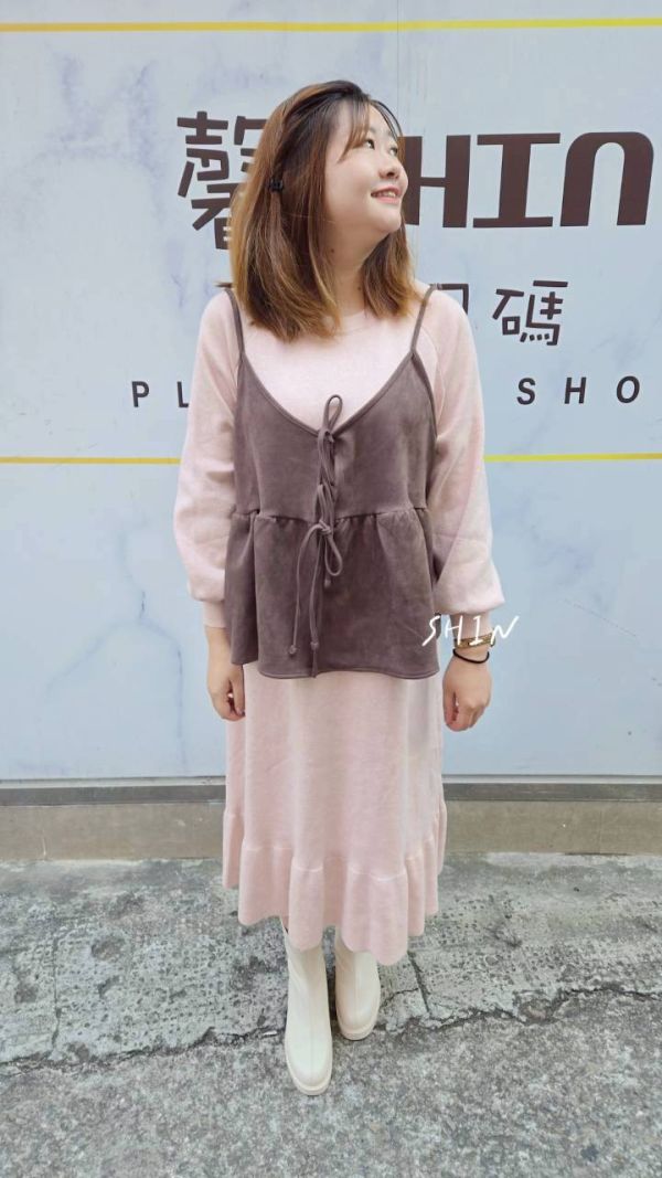 那麼可愛的寬鬆過膝針織洋裝(粉/黑) 