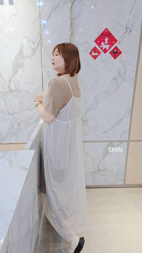 要漂亮要氣質都有的真兩件網紗配素T長洋(咖/黑) 