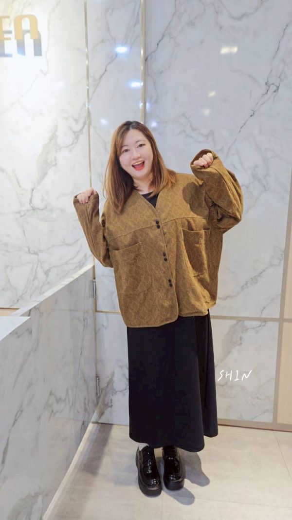 復古滿版帥性慵懶外套 