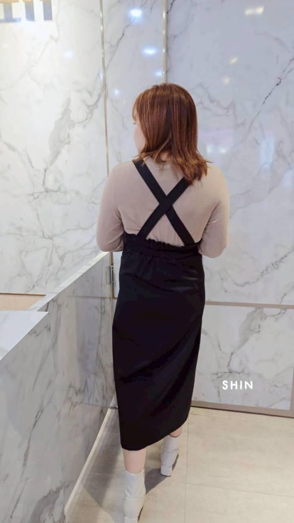 金釦前開衩兩穿吊帶長裙 