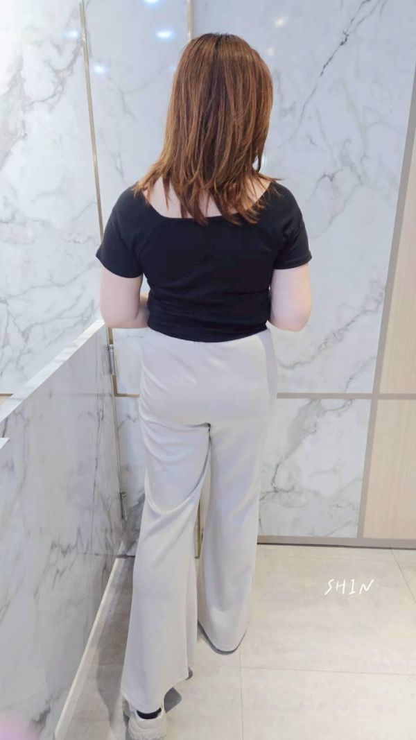 胸簍空辣妹上衣(白/可可/黑) 