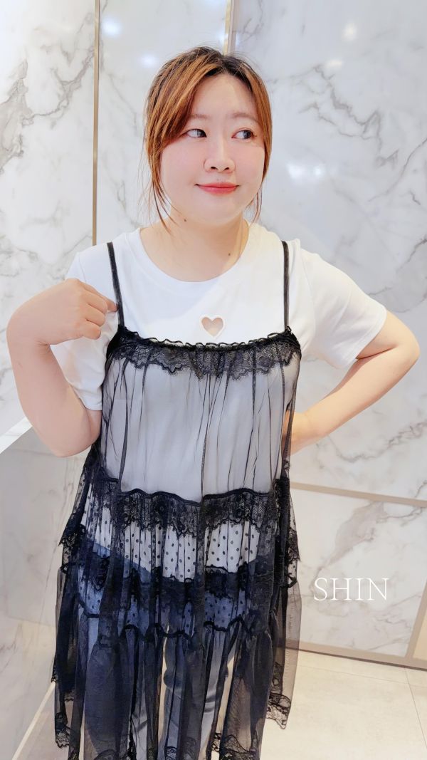 愛心挖洞上衣(白/黑/咖/焦糖/粉) 