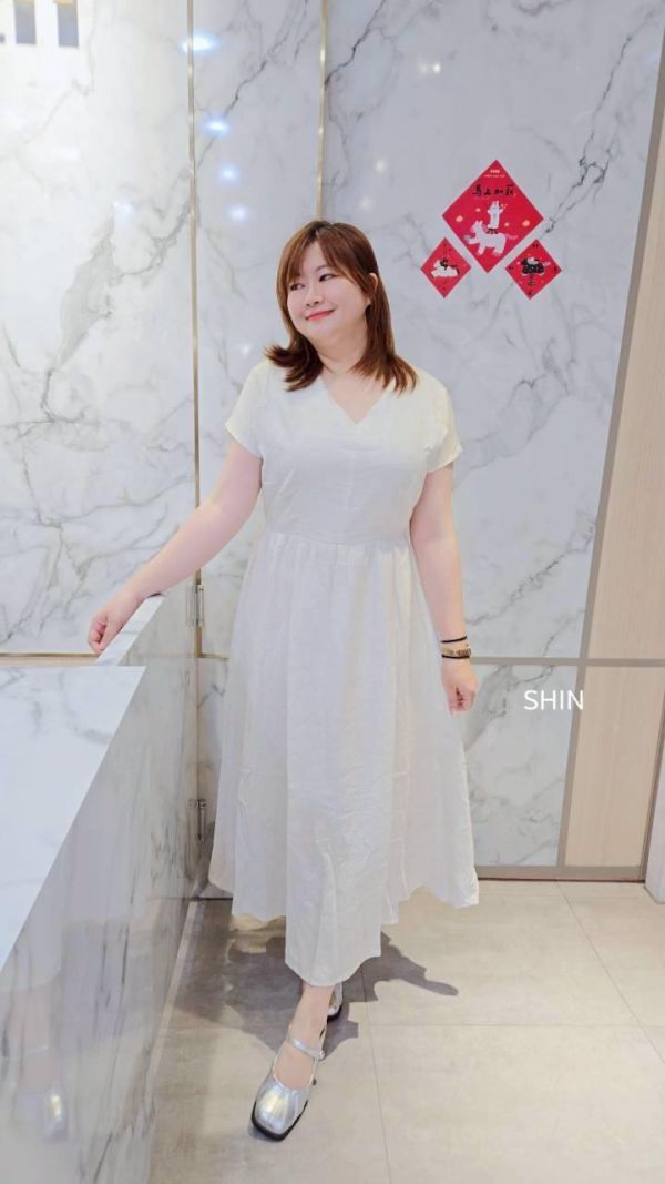 好好看棉麻後抽繩小開洞長洋(米杏/柔綠) 