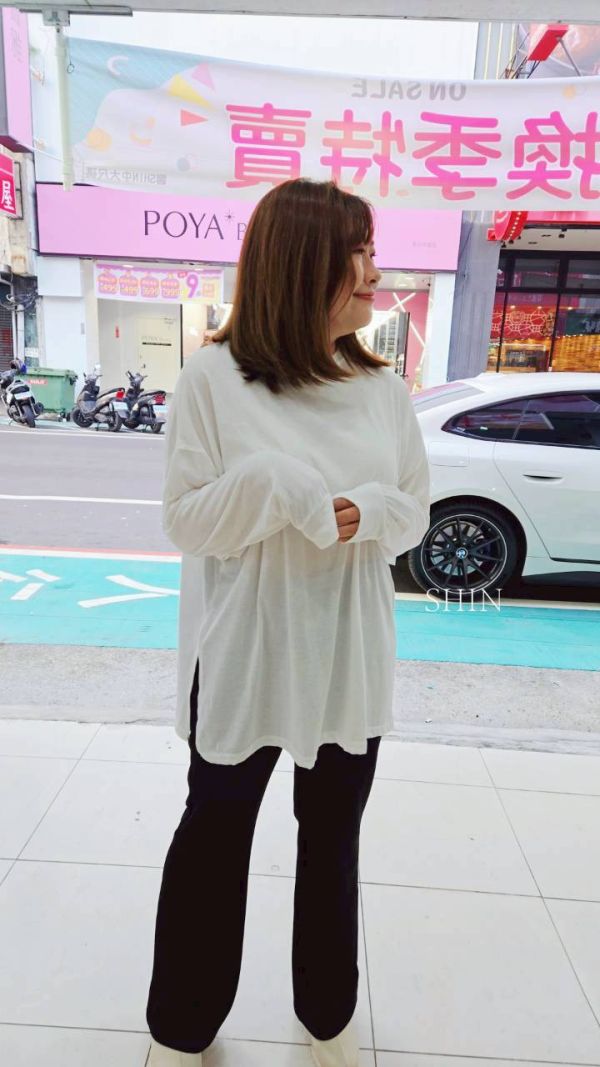 正韓背英文潮流T(黑/白/灰) 