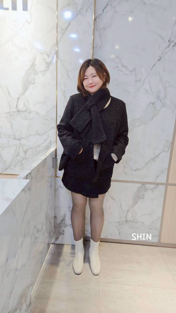 配包圍巾小香外套(白/黑) 