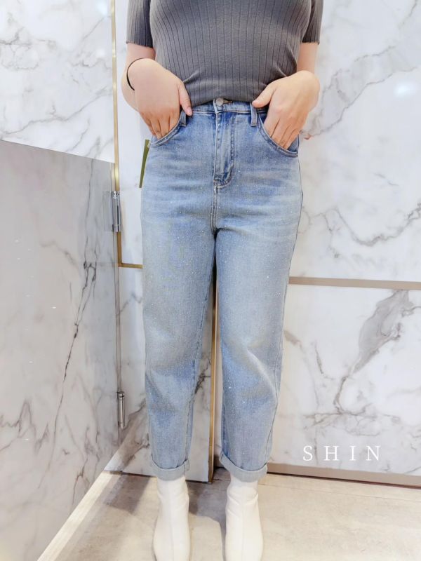 流行尖端滿鑽老爹褲 