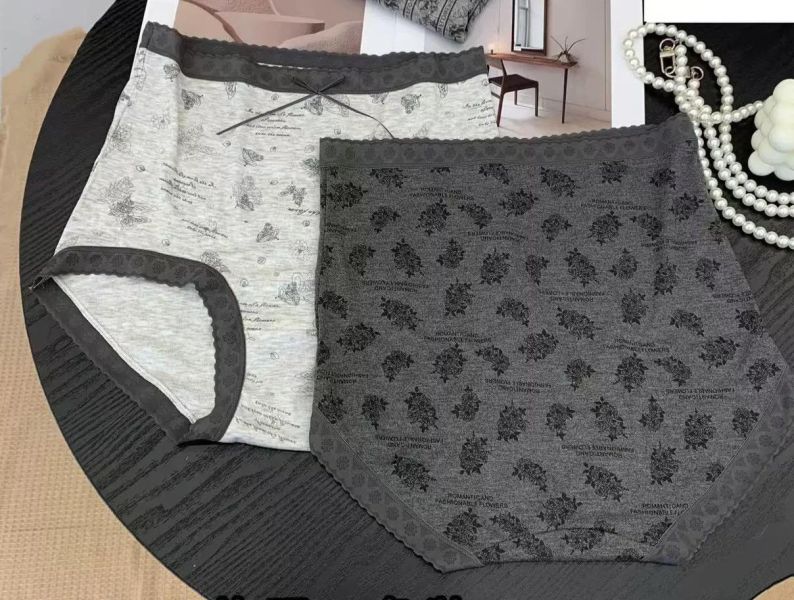 畫展風素描花內褲三件組 