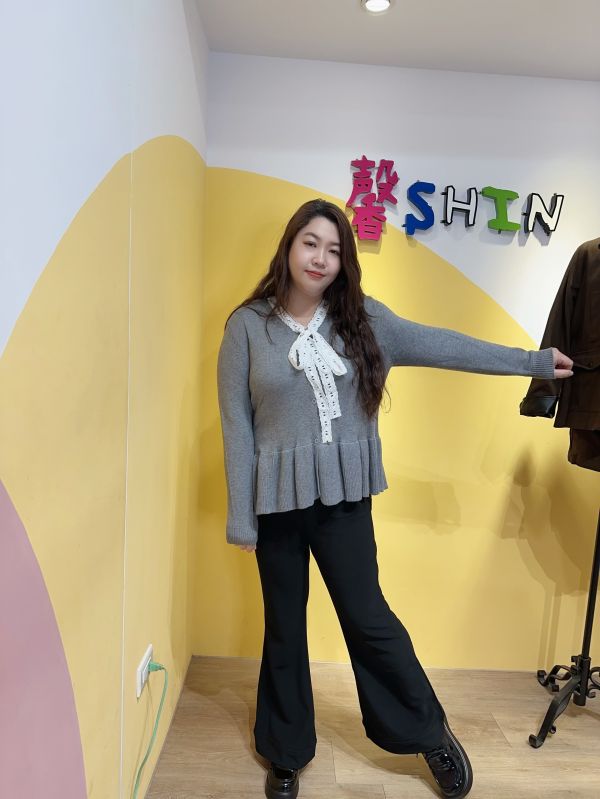 大口袋鬆緊西裝喇叭褲 