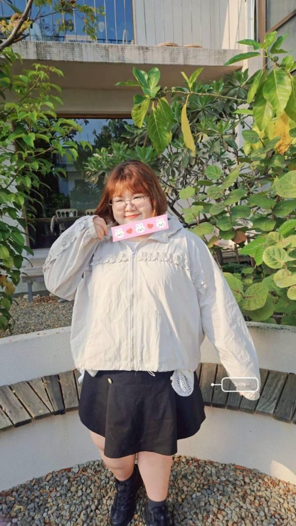 日系女孩兒荷葉設計夾克(杏灰/白/黑) 