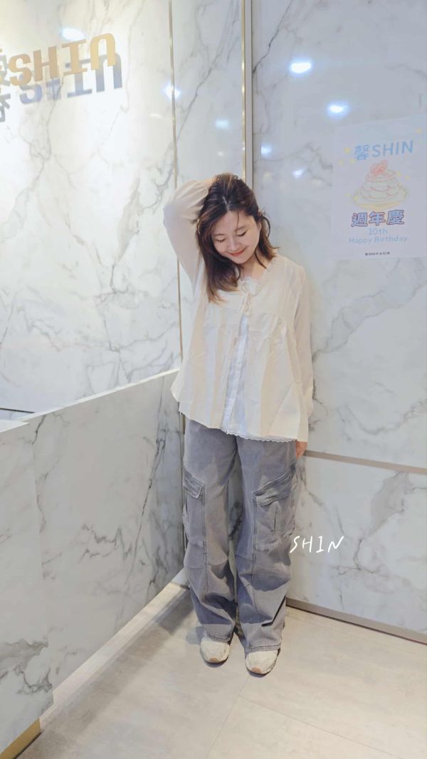 滾蕾絲內襯細格假兩件上衣(黑格/杏格) 