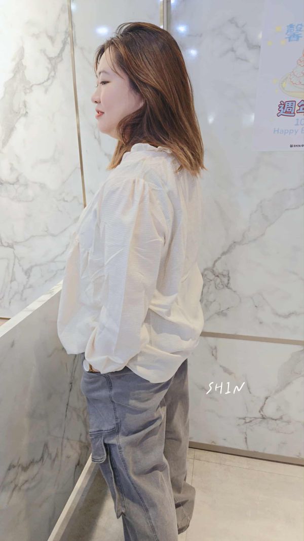 滾蕾絲內襯細格假兩件上衣(黑格/杏格) 