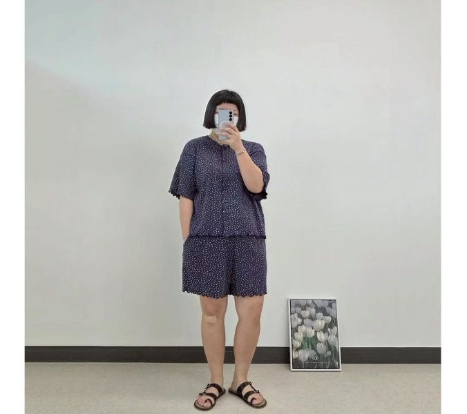 正韓超彈性休閒小花套裝（白花/深藍花） 