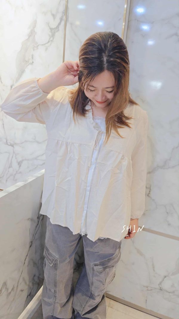 滾蕾絲內襯細格假兩件上衣(黑格/杏格) 