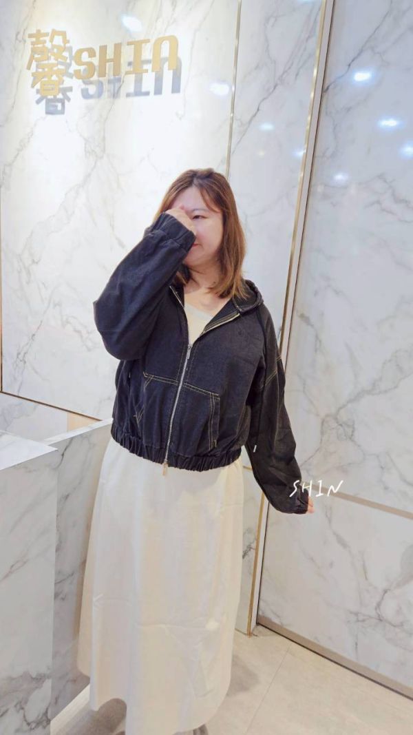 短版雙向拉鍊外套(黑/藍) 