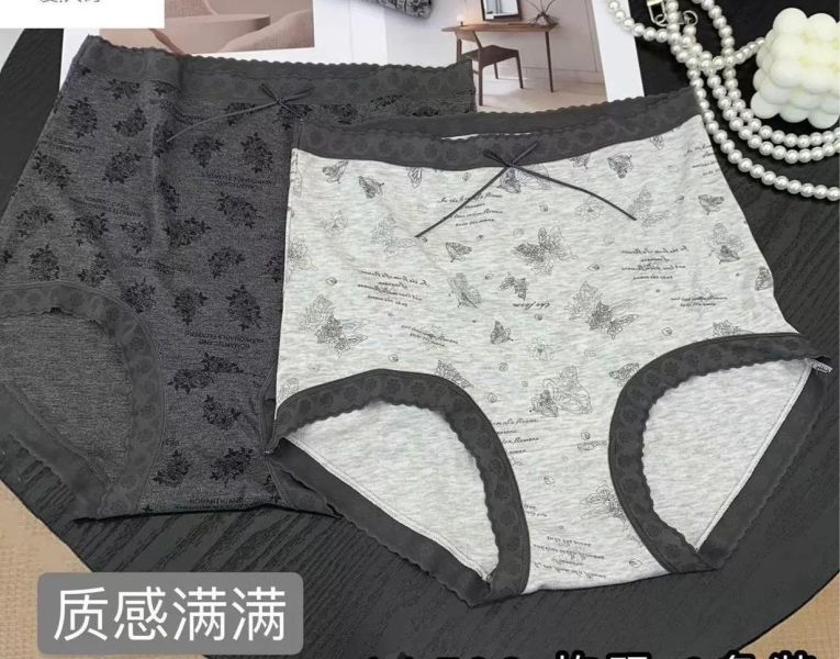 畫展風素描花內褲三件組 