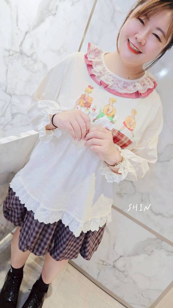 廣州自選款高品質手工蕾絲花邊T(紅/杏) 