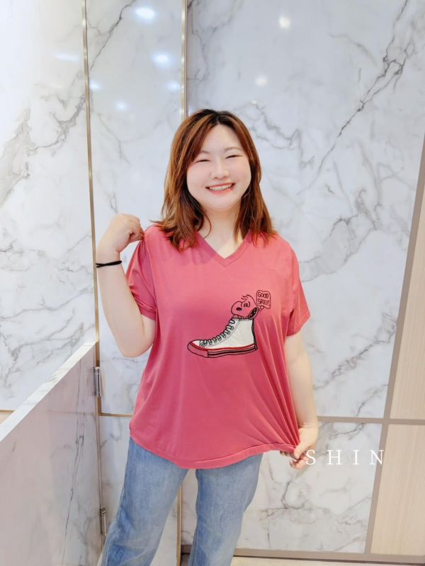 夏季愛款 球鞋史努努竹節棉T(灰/粉) 