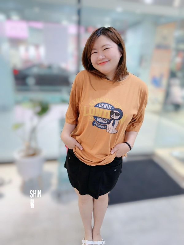 可愛的絲巾貓貓T(米灰/南瓜橘/芋粉/深灰/奶灰) 