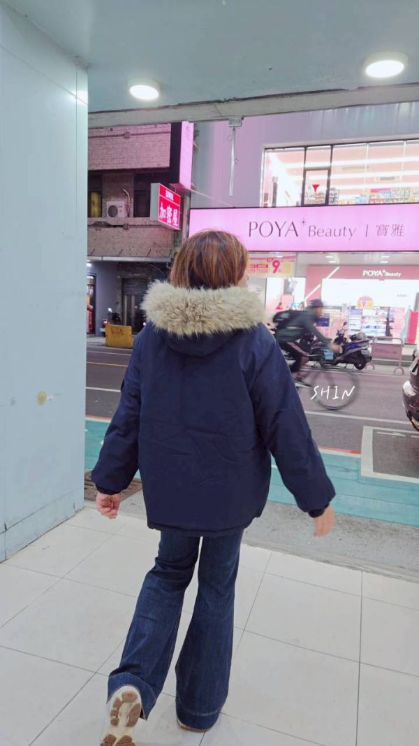 毛毛帽刷毛風衣外套(黑/深藍) 