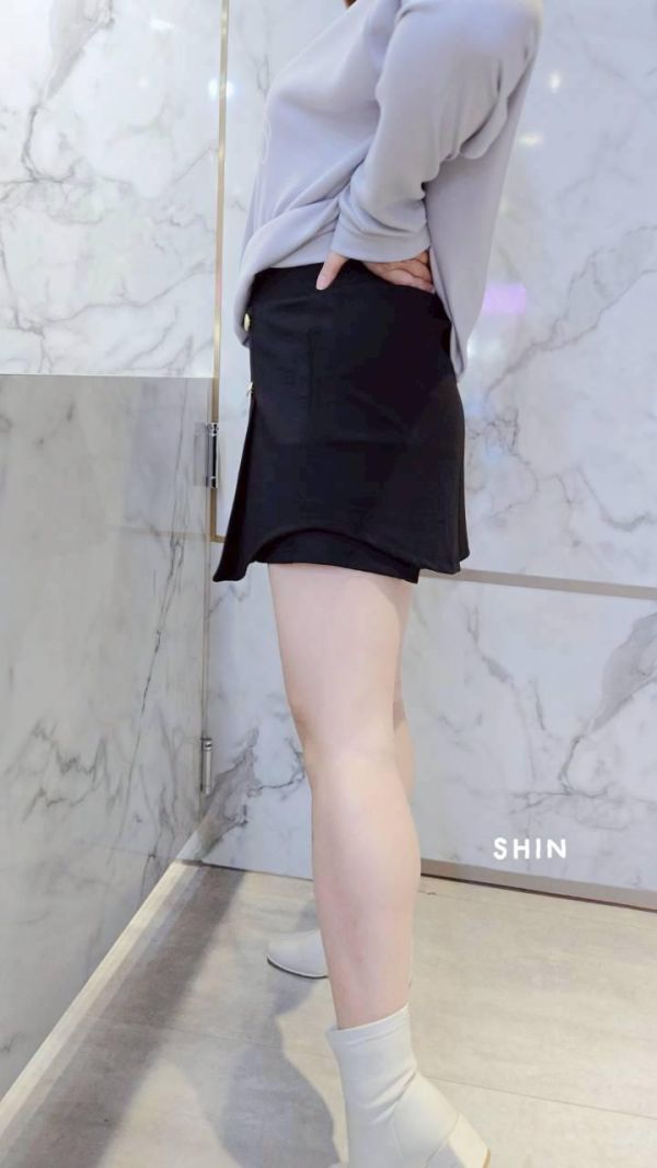 長腿瘦瘦挺布褲裙(黑/白) 