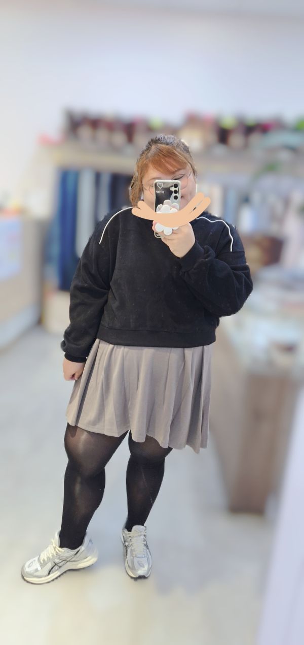 加大進擊版透膚絲襪 