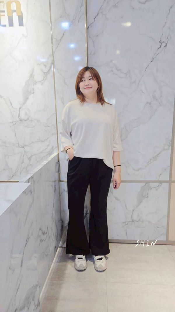 哈!又是包色款 太空棉素色大T(粉紫/杏/灰藍/黑) 