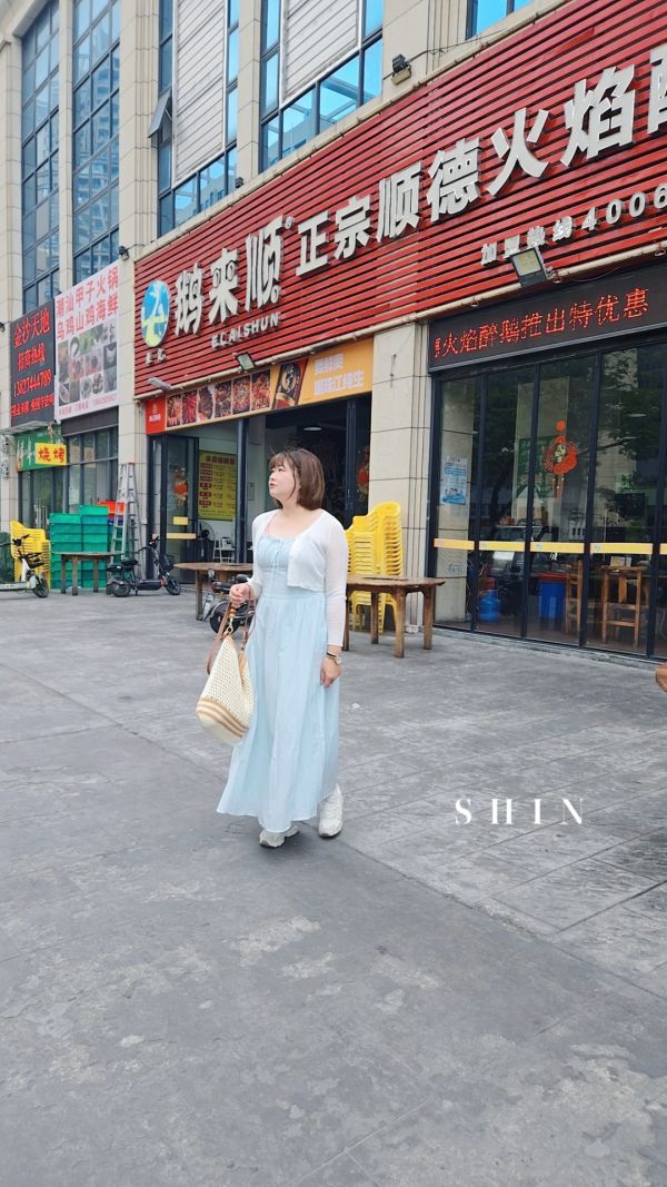 縮腰設計棉麻直紋洋 