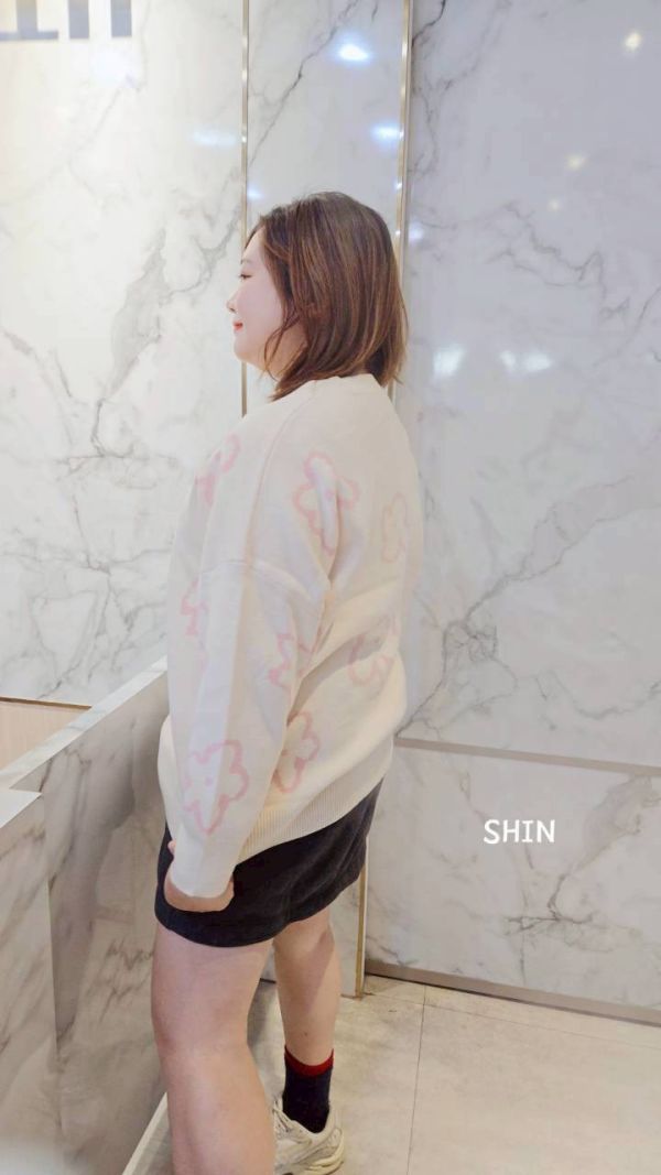 日系雲朵花針織外套(奶杏/灰) 