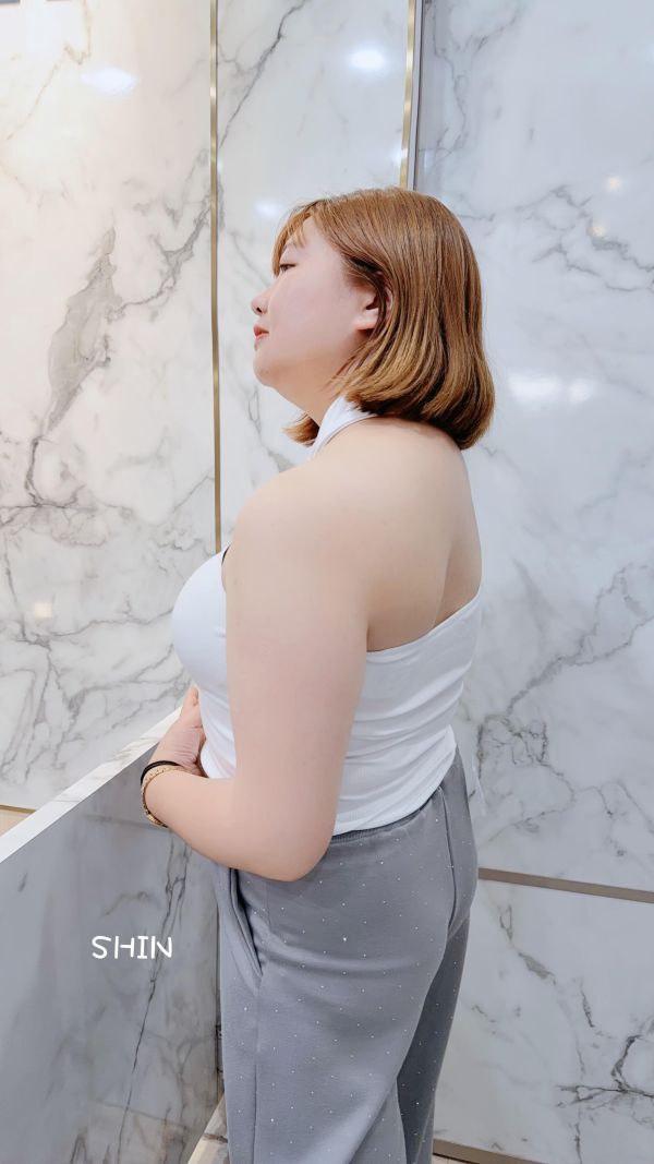 爆乳平口綁帶罩杯小可愛(黑/灰/白) 
