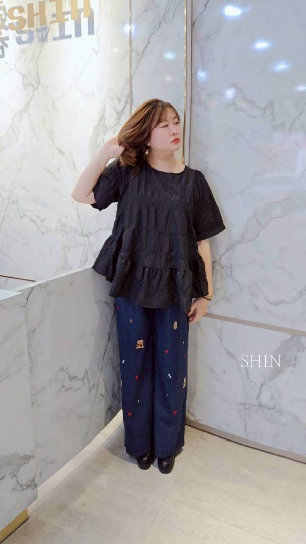 正韓KOREA泡泡上衣(白/黑) 