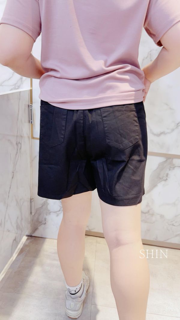 4分口袋小標短褲(黑/墨灰) 