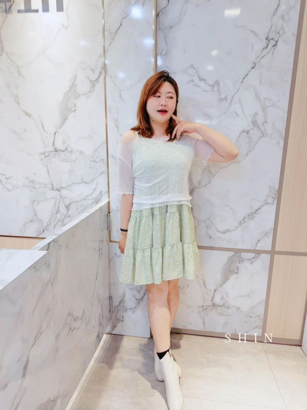 溫柔系碎花細肩短洋(綠/黑) 