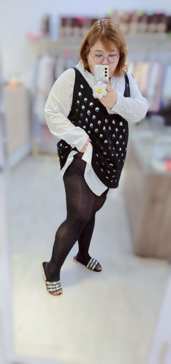 加大進擊版透膚絲襪 