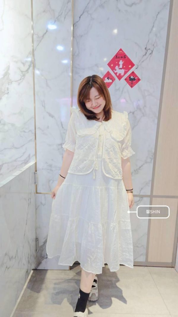 真兩件蕾絲背心+娃娃領洋裝(米白/黑) 