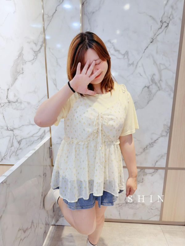 日系漂漂碎花背心上衣組(黑/藍/黃/紫) 