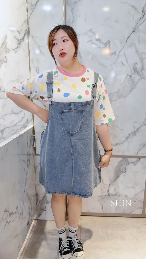女孩兒牛仔短吊帶裙 