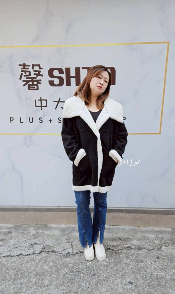 帥姊姊兩面穿毛毛大衣 