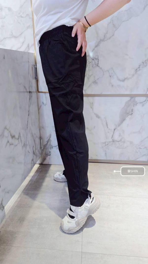 夏天會很愛的寬管涼感褲(黑/墨灰) 