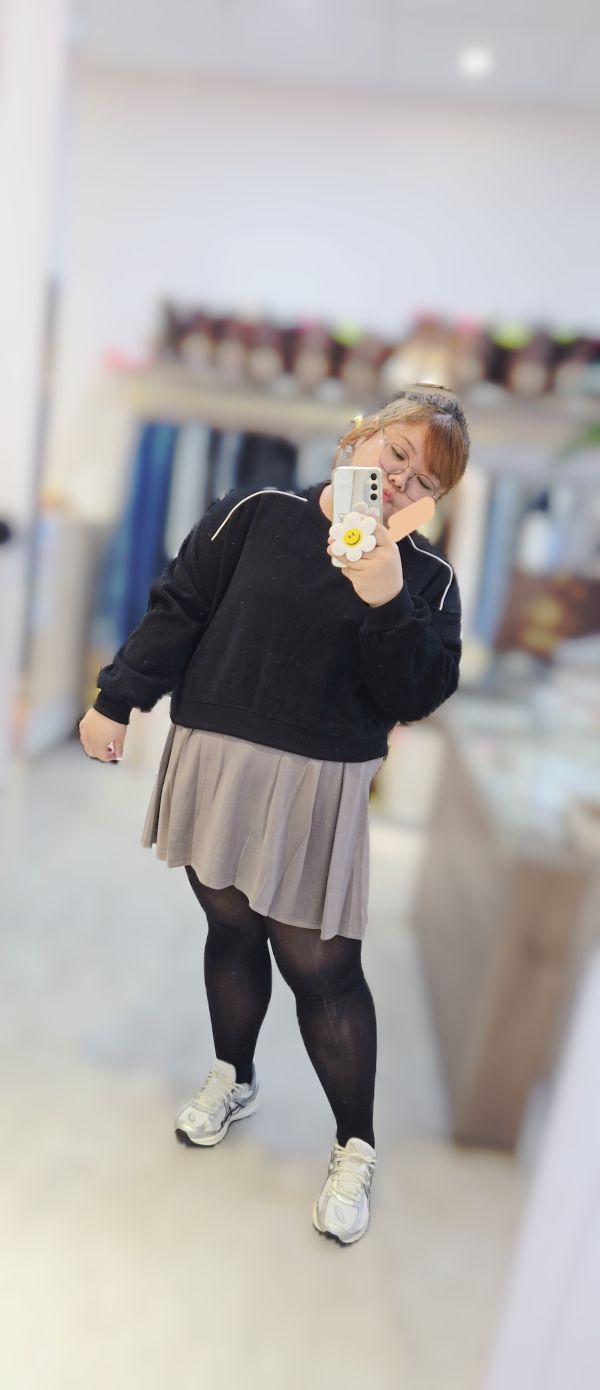 加大進擊版透膚絲襪 