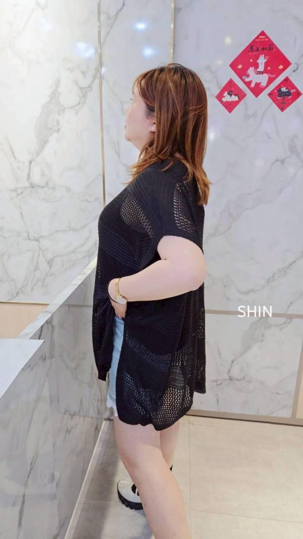 大領連袖洞洞真兩件上衣(黑/白/卡其) 