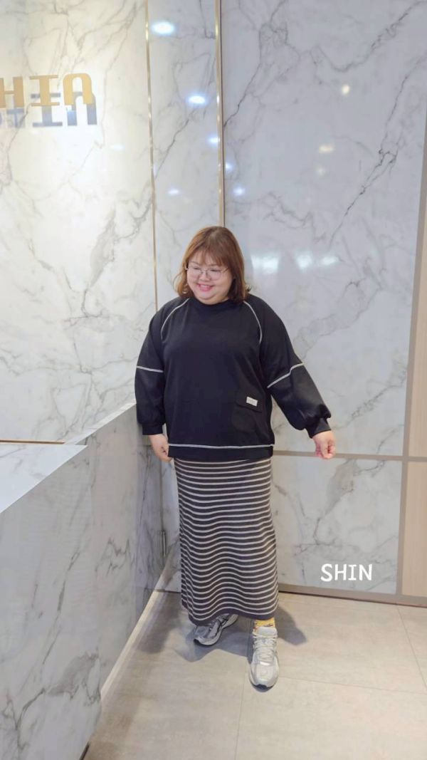 日系小姐姐必備條紋針織長裙(咖杏/黑白/灰杏) 