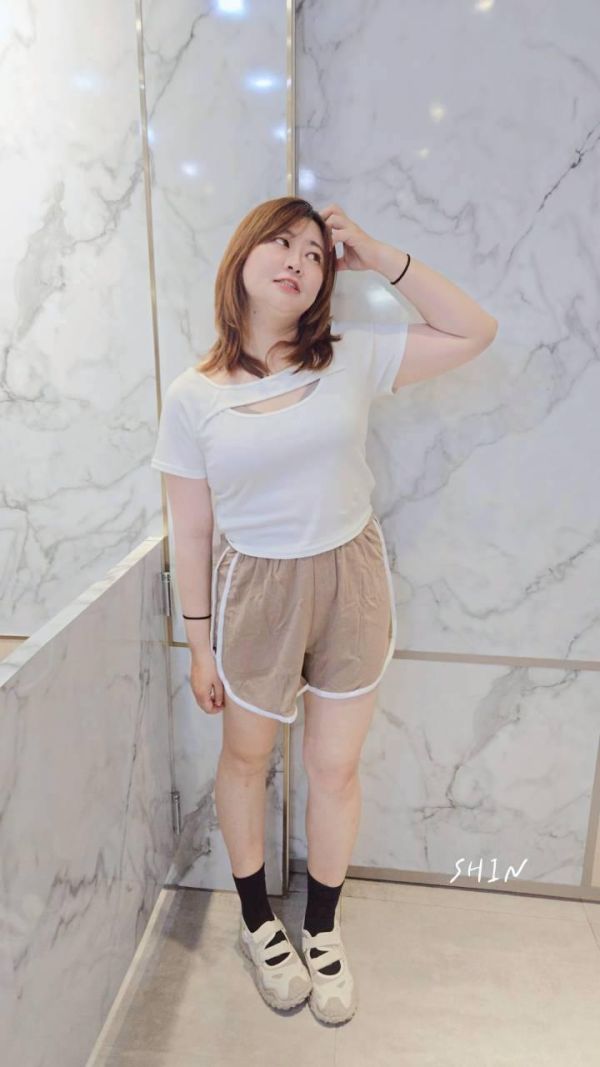 胸簍空辣妹上衣(白/可可/黑) 