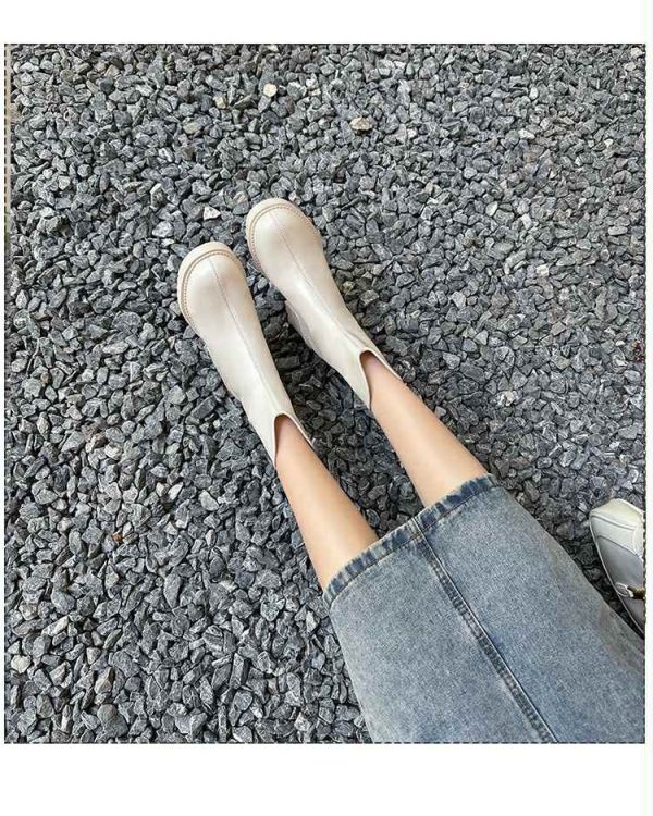 2025新款V口短筒彈力瘦瘦靴(黑/米白) 