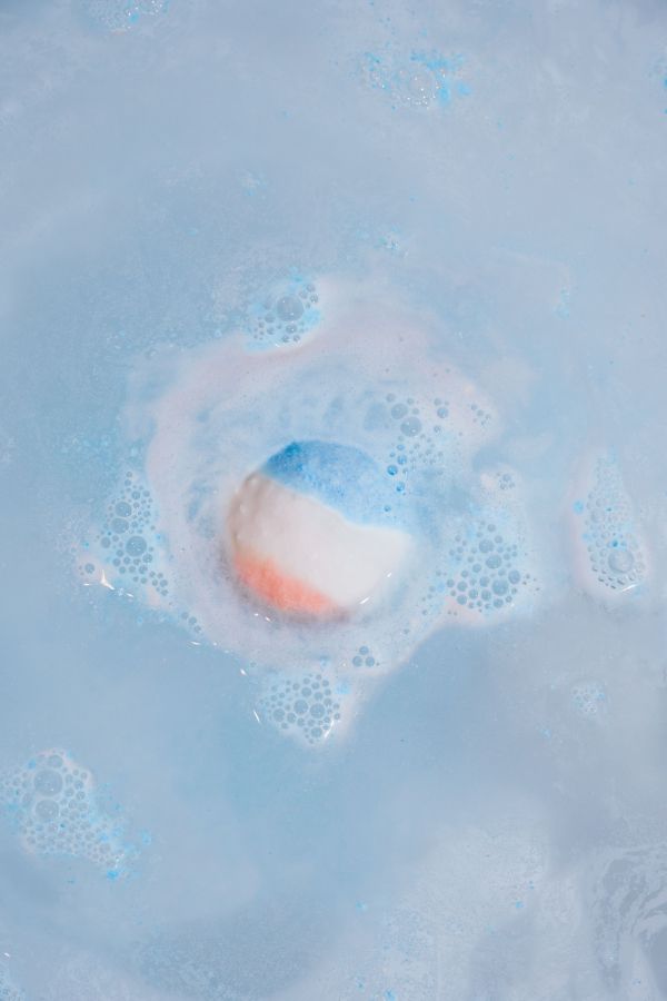 絢彩香氛泡澡球 - 藍泡清夢 Blue Dream Soak 藍泡清夢泡澡球,絢彩香氛泡澡球,S.EROS 泡澡球,白茶木質調泡澡球,夢幻泡澡,療癒泡澡球,送禮推薦,足浴泡澡球,香氛沐浴球,泡澡儀式感