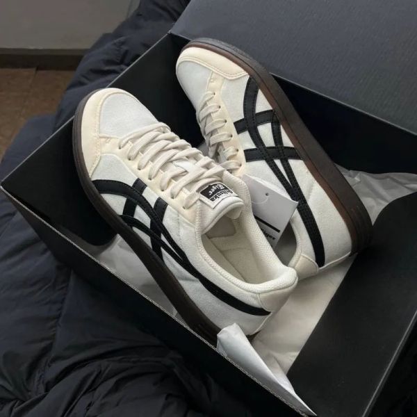 【預購】Onitsuka Tiger Advanti 鬼塚虎 焦糖底 復古 帆布鞋 米白 